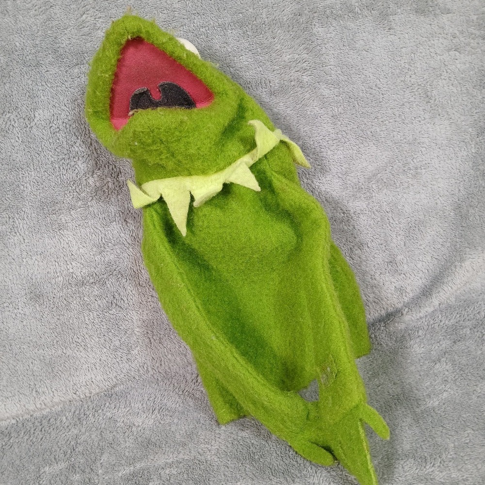Vintage Fisher Price Kermit the Frog Puppet Green Solid 70s Felt Muppet Toy